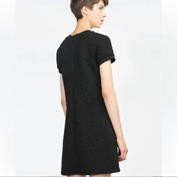 Women's M Zara Floral Jacquard Embossed Black Knit Short Sleeve Mini Shift - Picture 2 of 9
